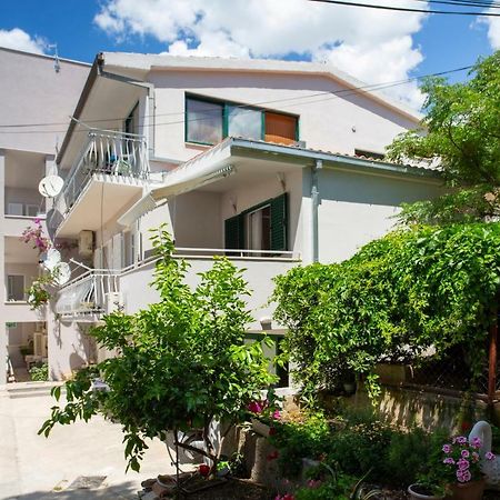 Apartman Pjero 3+2 Makarska Esterno foto